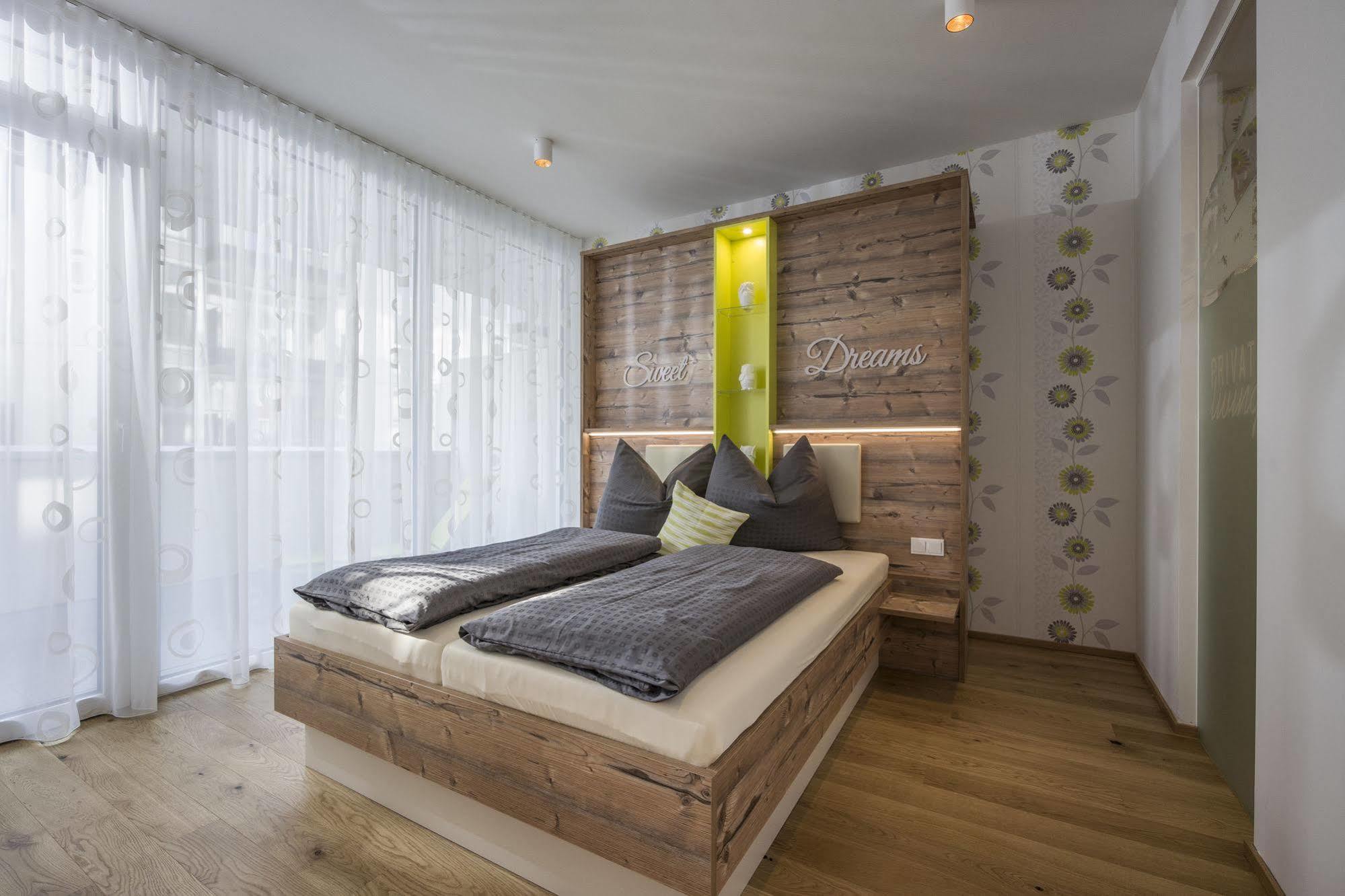 Private Living Apartments Куфщайн Екстериор снимка